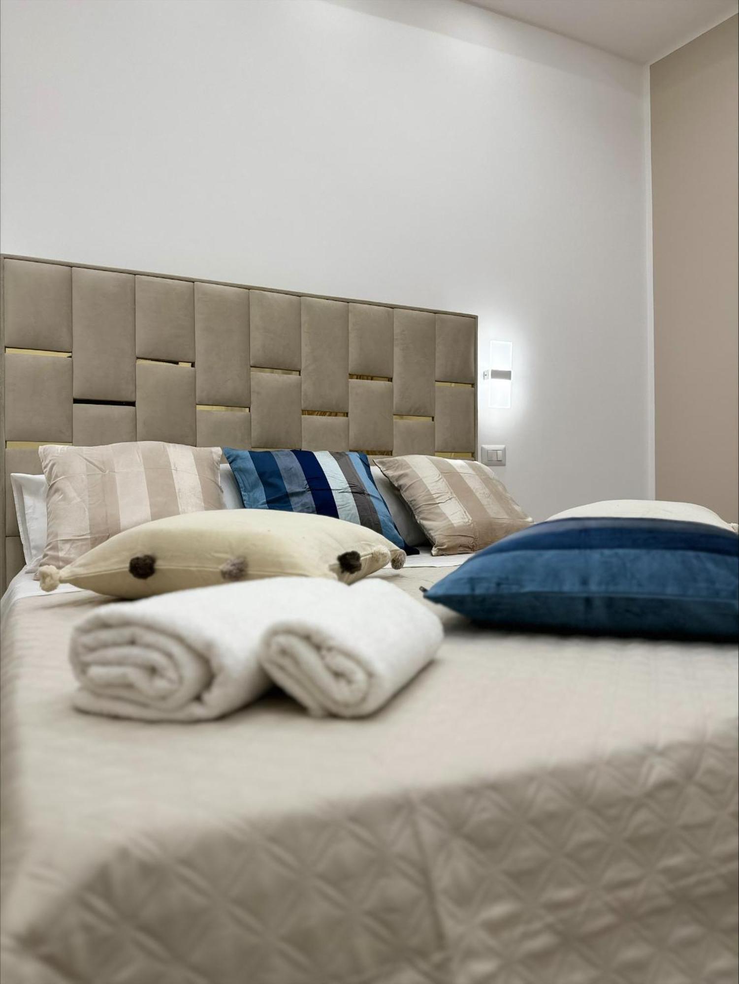 Matthias Luxury House Hotel Catánia Buitenkant foto